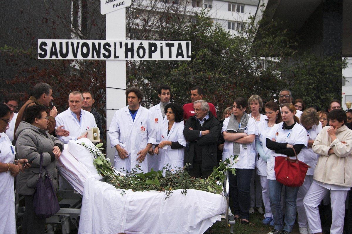Le gouvernement veut se refaire une santé  au détriment des médecins et des patients