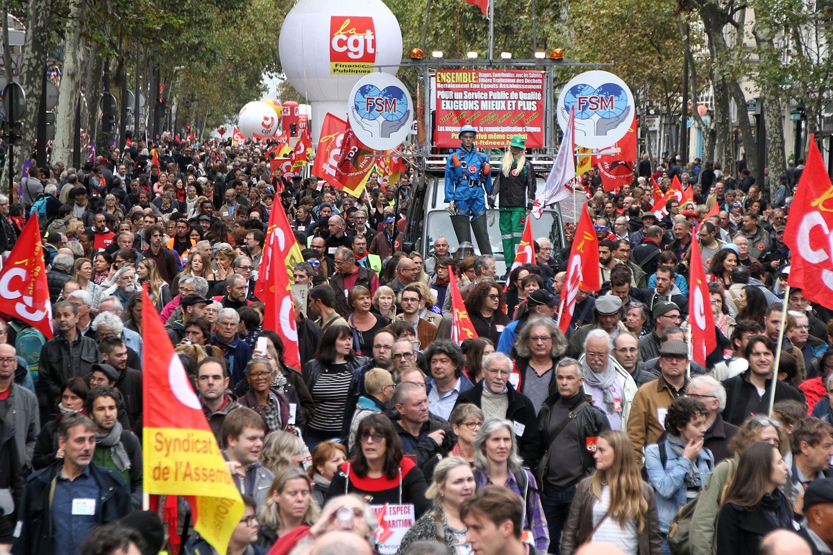 Travailleurs du public et du privé, se défendre tous ensemble !